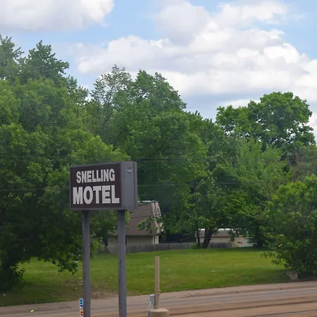 Snelling Motor Inn-2